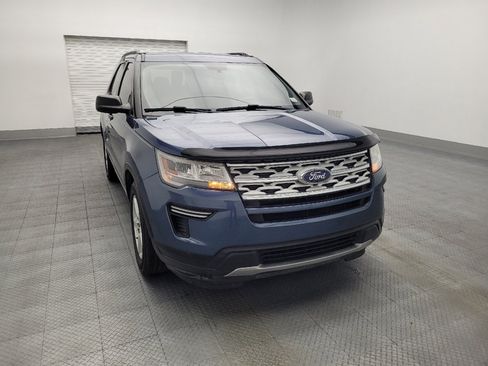 Used 2019 Ford Explorer XLT image 14