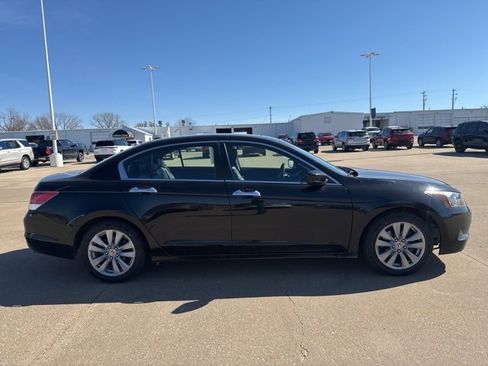 Used 2012 Honda Accord EX-L image 2