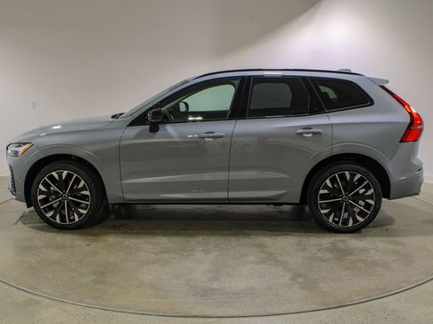 New 2026 Volvo XC60 B5 Ultra w/ Climate Package AWD/4WD image 2