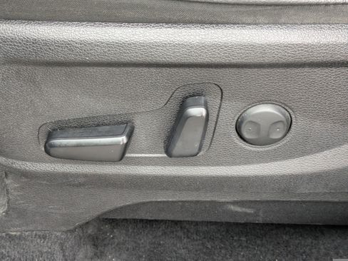 Used 2021 Kia Telluride EX w/ EX Premium Package image 19