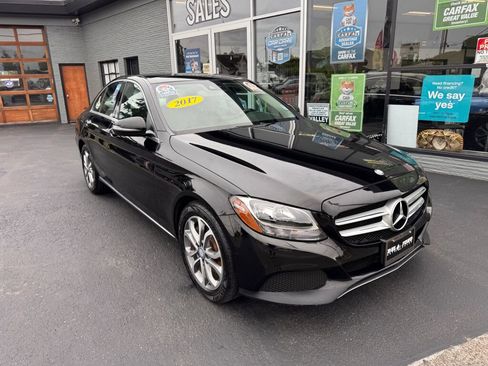 Used 2017 Mercedes-Benz C 300 Sedan image 4