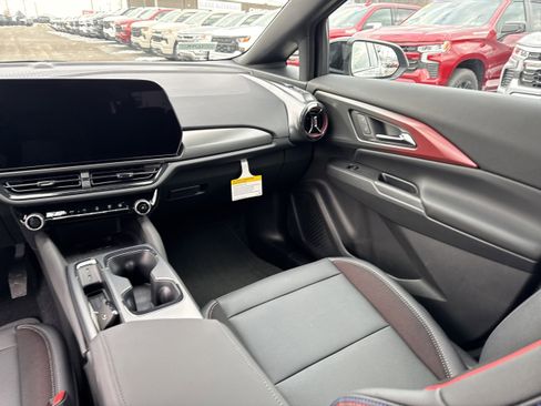 New 2026 Chevrolet Equinox EV RS image 18