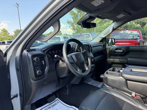 Used 2023 Chevrolet Silverado 1500 Custom Trail Boss AWD/4WD image 6
