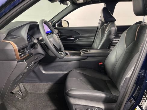 Certified 2026 Toyota Grand Highlander AWD Hybrid image 12