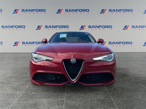 Used 2017 Alfa Romeo Giulia Ti w/ TI 19" Sport Package image 8