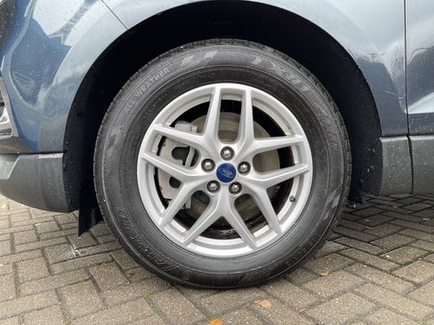 Used 2022 Ford Edge SEL image 11