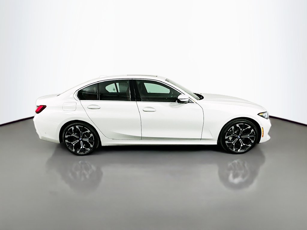 Used 2026 BMW 330i Sedan w/ Premium Package RWD image 4