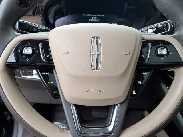 Used 2021 Lincoln Corsair Reserve w/ Equipment Group 201A AWD/4WD image 13