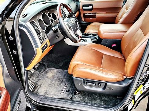 Used 2014 Toyota Sequoia Platinum image 13