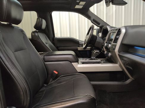 Used 2017 Ford F150 Lariat w/ Equipment Group 502A Luxury AWD/4WD image 21