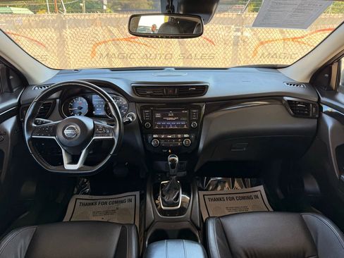 Used 2022 Nissan Rogue Sport SL w/ Premium Package image 27