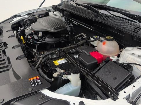 Certified 2022 Chevrolet Blazer LT w/ LPO, Black Accent Package image 45