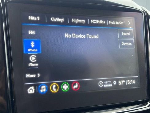 Used 2023 Chevrolet Traverse LT image 20