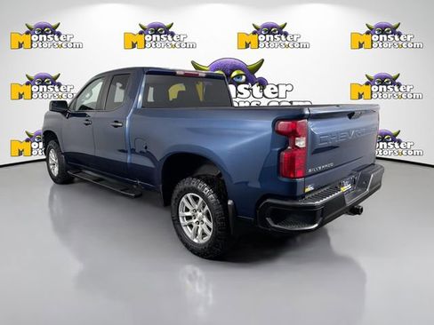 Used 2022 Chevrolet Silverado 1500 W/T w/ WT Value Package AWD/4WD image 7