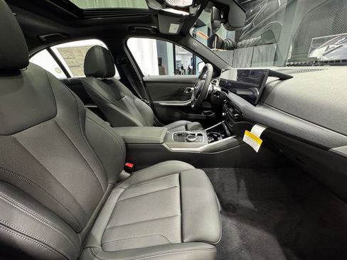 Used 2026 BMW 330i xDrive Sedan w/ Premium Package AWD/4WD image 27