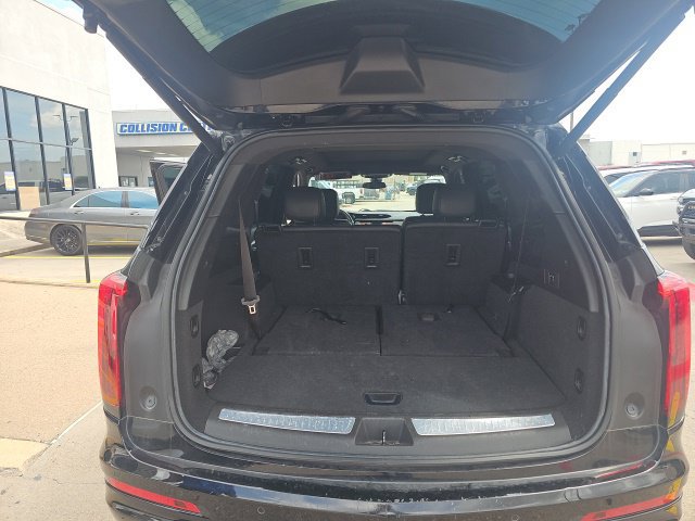 Used 2023 Cadillac XT6 Luxury FWD image 6