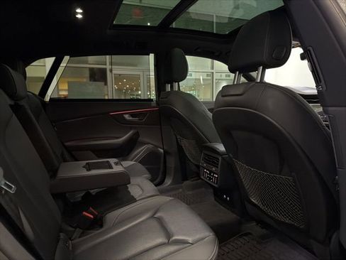 Used 2021 Audi Q8 Prestige w/ Prestige Package AWD/4WD image 13