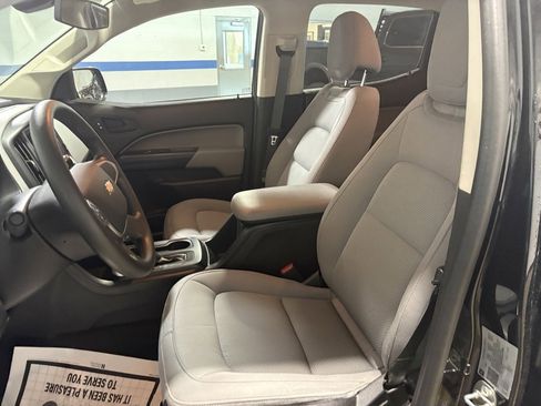 Used 2021 Chevrolet Colorado W/T w/ Custom Special Edition image 12