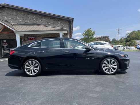 Used 2018 Chevrolet Malibu Premier w/ Premier Sun and Wheel Package FWD image 24