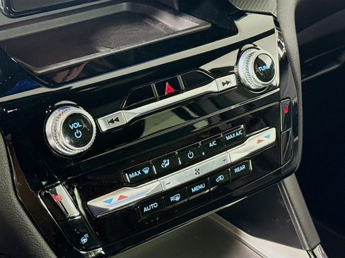 Used 2022 Ford Explorer ST image 19