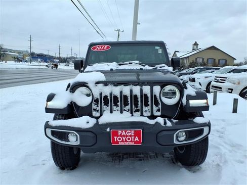 Used 2018 Jeep Wrangler Unlimited Sahara w/ Uconnect 4C Nav & Sound Group image 2