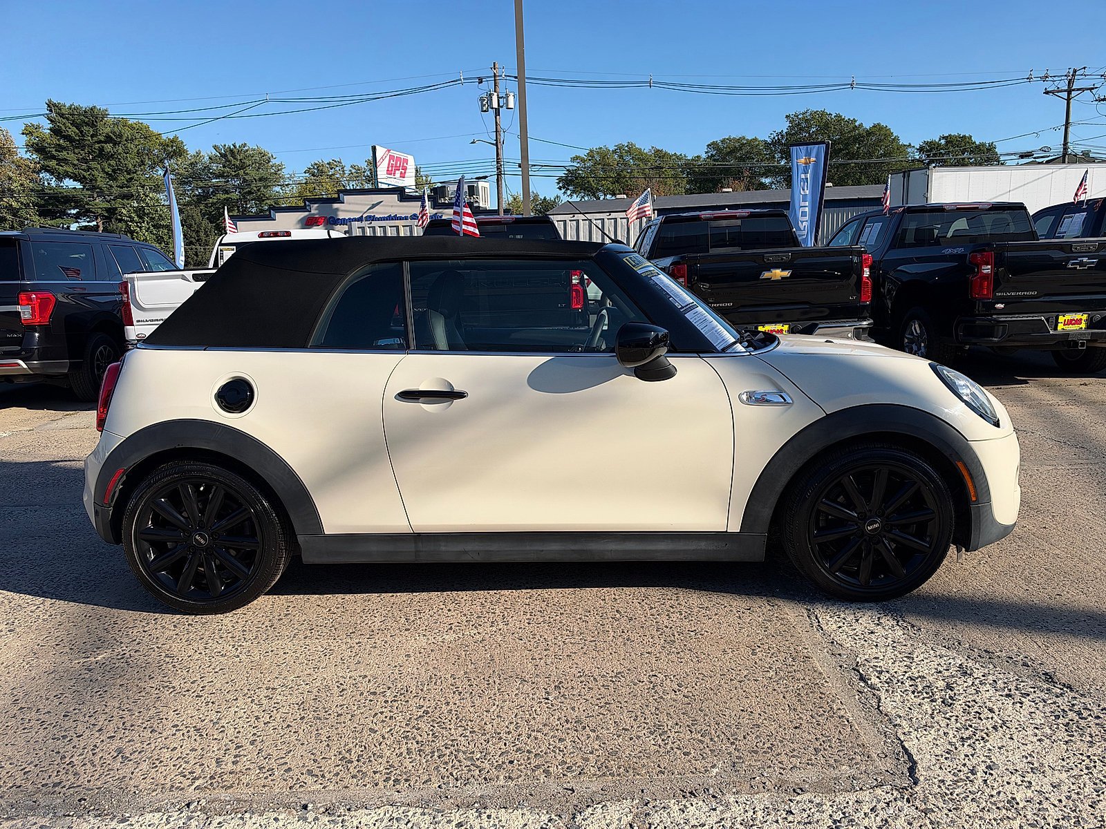 Used 2020 MINI Cooper S FWD image 9