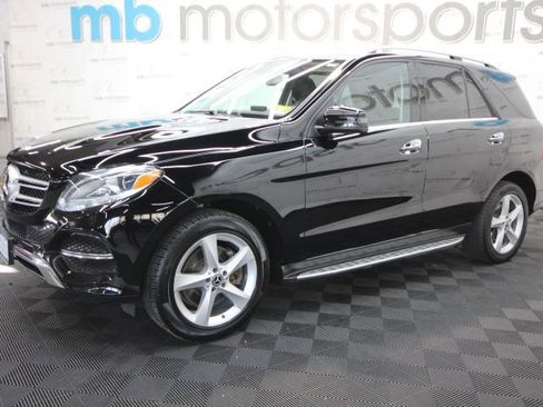 Used 2019 Mercedes-Benz GLE 400 4MATIC image 2