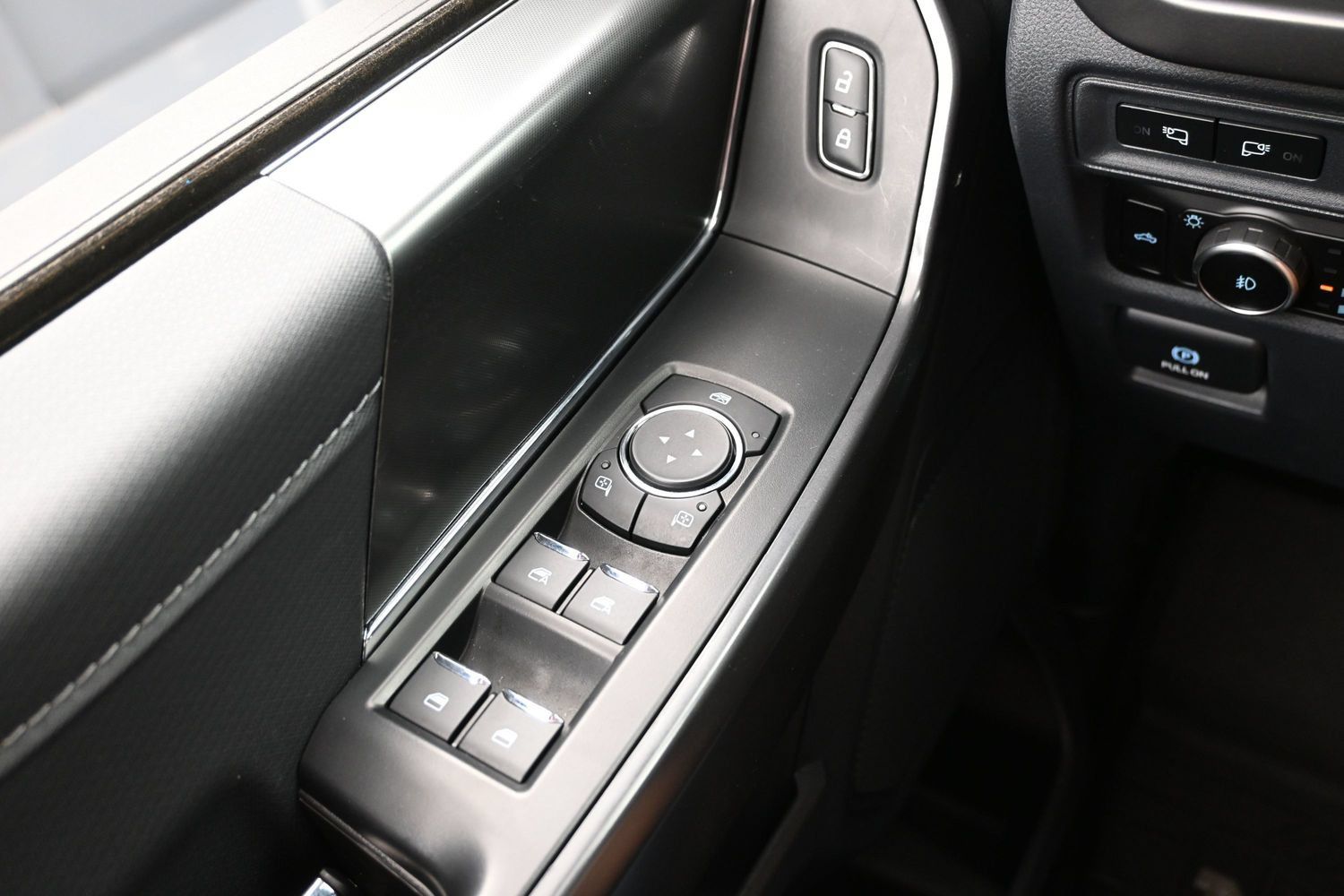 Used 2024 Ford F150 XLT w/ Equipment Group 302A MID AWD/4WD image 25