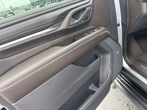 Used 2023 GMC Yukon Denali AWD/4WD image 25