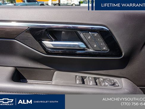 New 2026 Chevrolet Suburban Premier RWD image 54