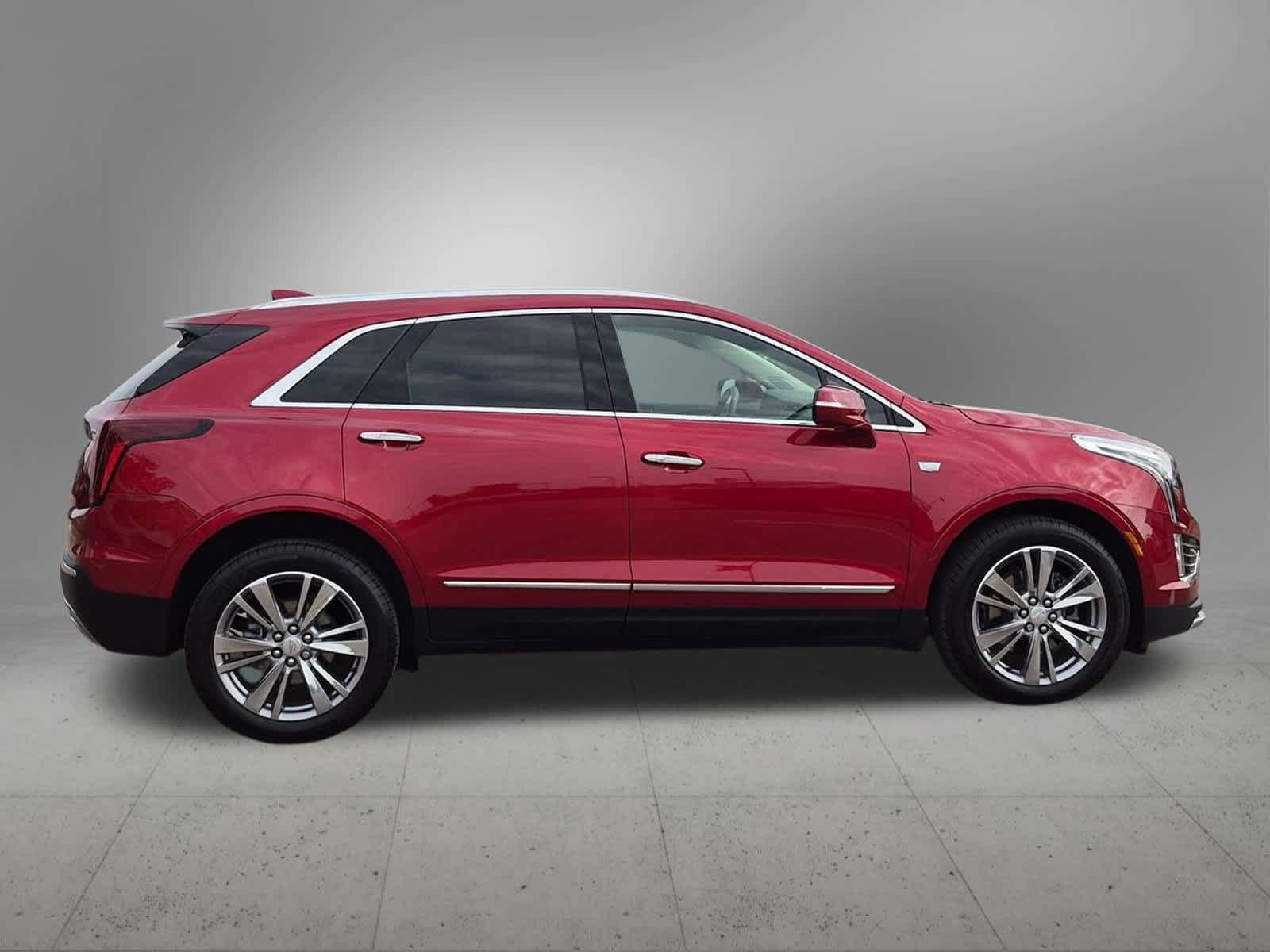 Used 2024 Cadillac XT5 Premium Luxury AWD/4WD image 7