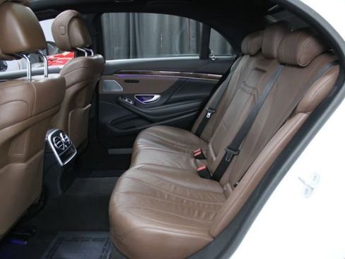 Used 2015 Mercedes-Benz S 550 4MATIC image 24
