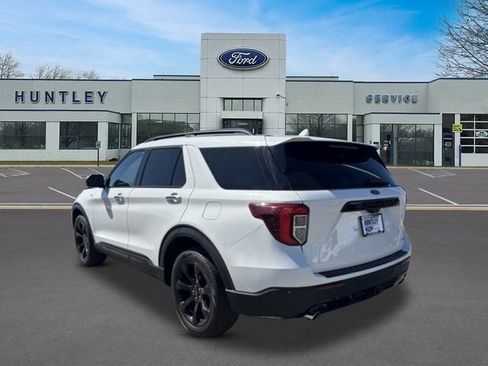 Used 2023 Ford Explorer ST-Line w/ Class IV Trailer Tow Package AWD/4WD image 5