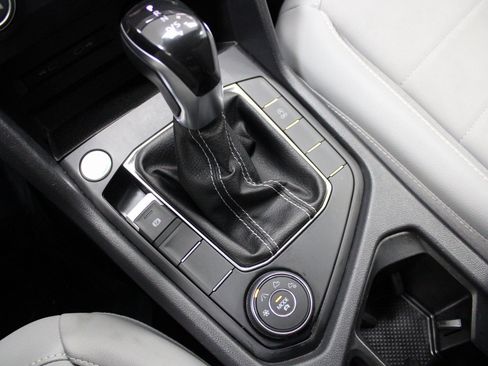 Used 2022 Volkswagen Taos SE image 39