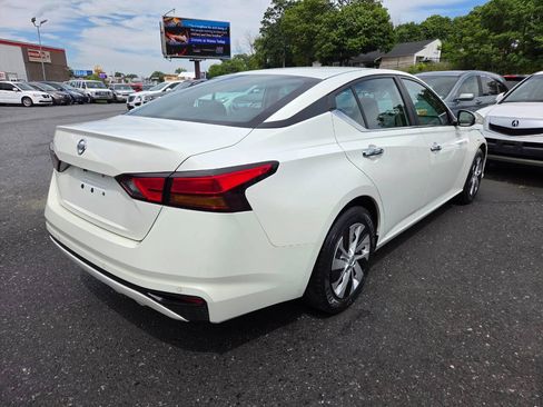 Used 2021 Nissan Altima 2.5 S w/ Driver Assist Package FWD image 3