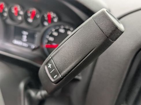 Used 2025 Chevrolet Silverado 1500 Custom Trail Boss w/ LPO, Dark Essentials Package image 32