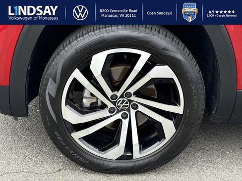Used 2022 Volkswagen Atlas Cross Sport SEL image 7