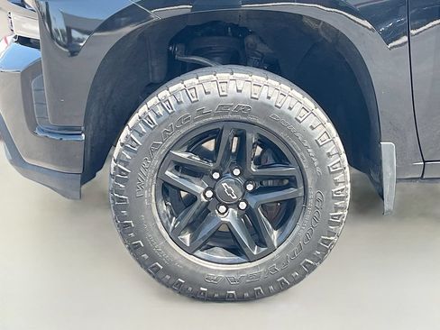 Used 2021 Chevrolet Silverado 1500 LT Trail Boss w/ Convenience Package II AWD/4WD image 31
