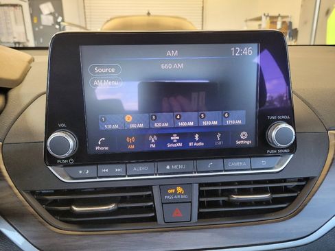 Used 2025 Nissan Altima 2.5 SV FWD image 25