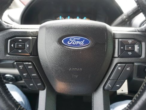 Used 2019 Ford F150 XLT w/ Equipment Group 302A Luxury AWD/4WD image 16