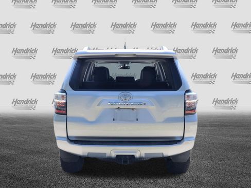 Used 2018 Toyota 4Runner SR5 Premium AWD/4WD image 8