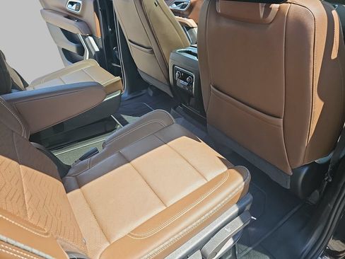 Certified 2023 Chevrolet Tahoe High Country w/ Premium Package AWD/4WD image 14