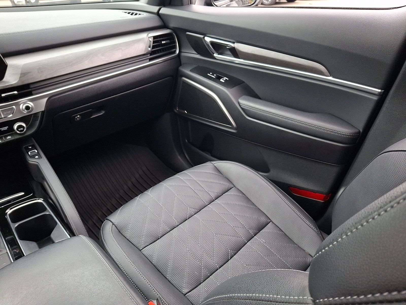 Used 2024 Kia Telluride EX X-Line AWD/4WD image 15