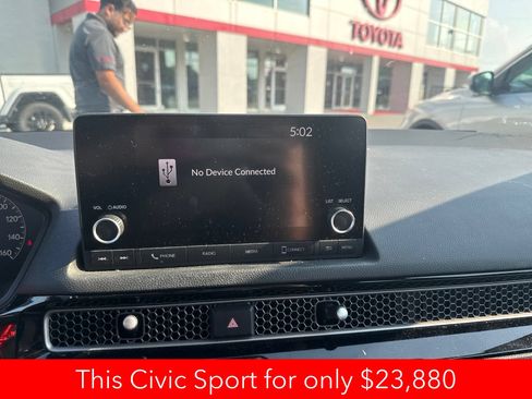 Used 2023 Honda Civic Sport image 18