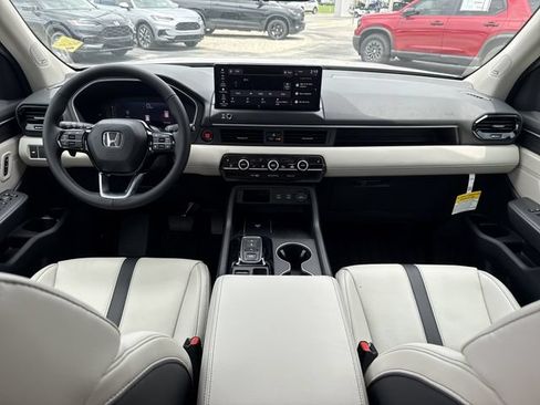 New 2026 Honda Pilot Touring image 20