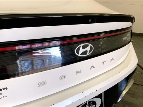 Used 2024 Hyundai Sonata SEL FWD image 8