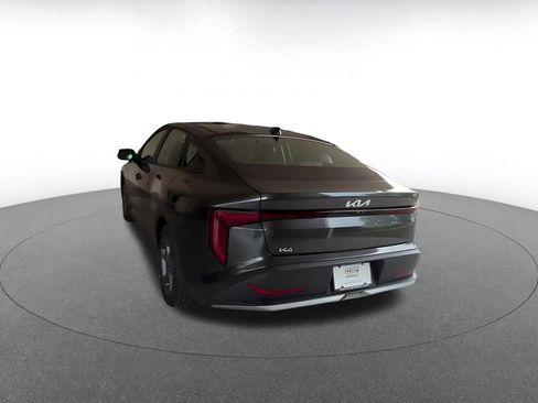 Used 2025 Kia K4 LXS FWD image 4