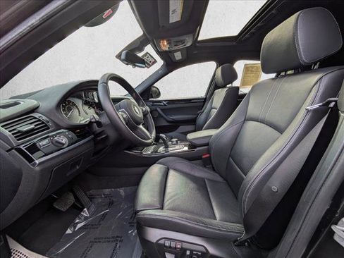 Used 2018 BMW X4 M40i image 17