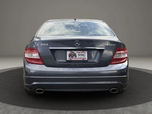 Used 2010 Mercedes-Benz C 300 4MATIC Sedan image 5
