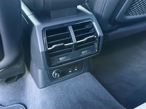 Used 2021 Audi Q3 2.0T Premium w/ Convenience Package image 20